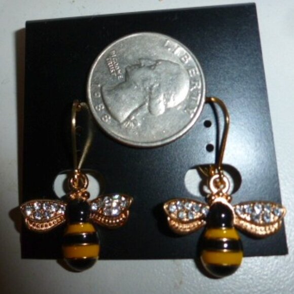 NEW Adorable enamel and rhinestone bee leverback dangle earrings - Picture 2 of 4